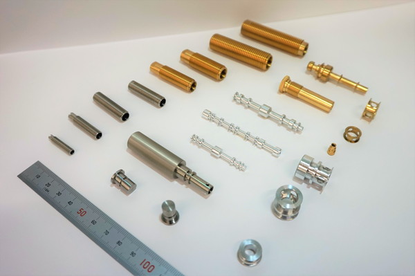 九州コガネイ　金属加工部品　その2
