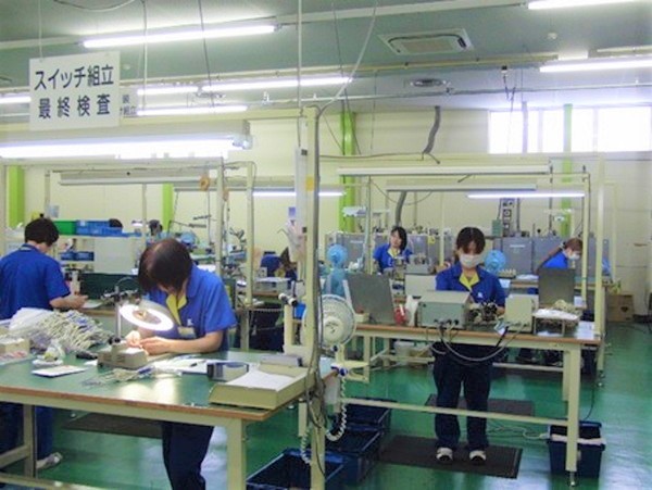 九州コガネイ　電装製品組立エリア